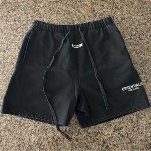FEAR OF GOD ESSENTIALS SHORTS
